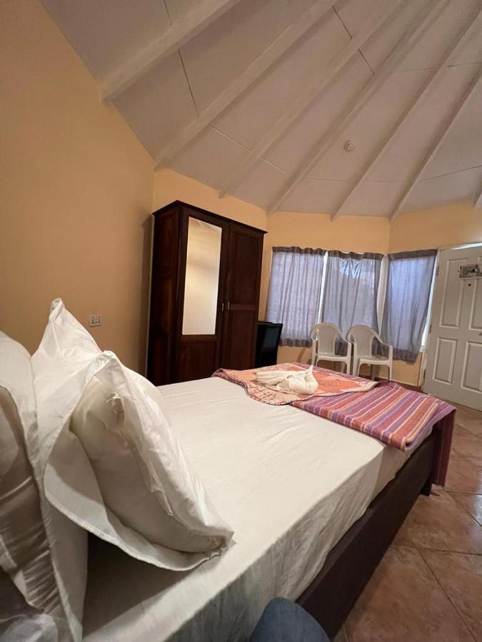 Tropic Garden Hotel Bakau Exterior foto