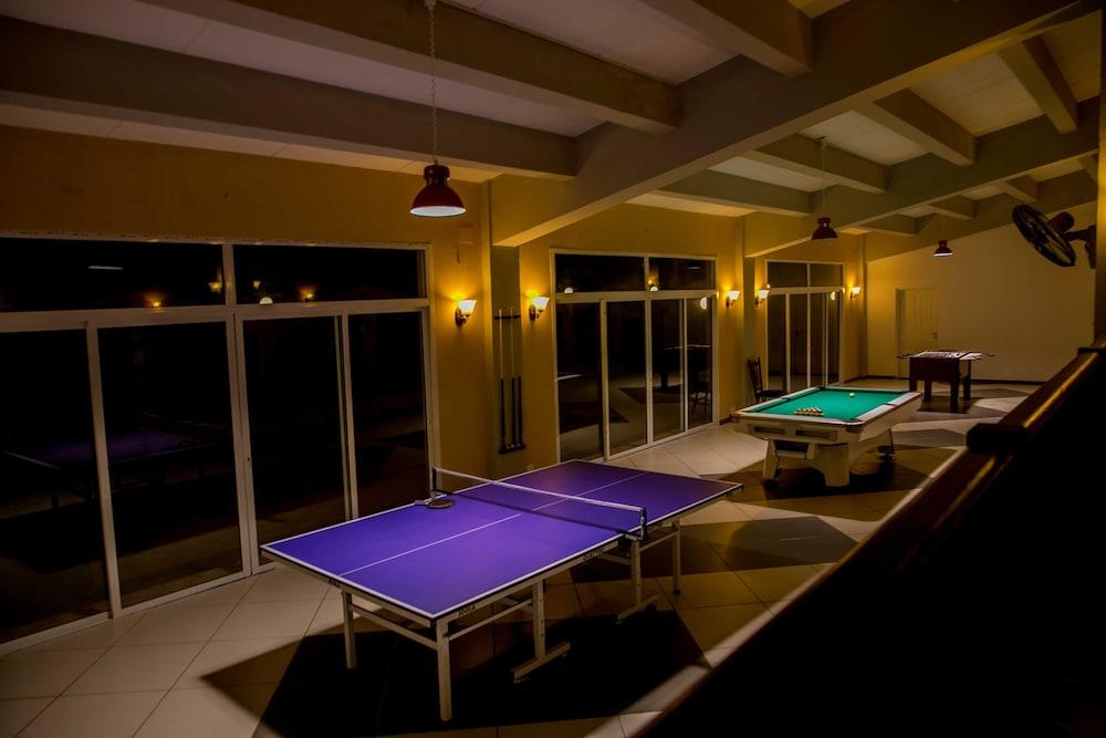 Tropic Garden Hotel Bakau Exterior foto